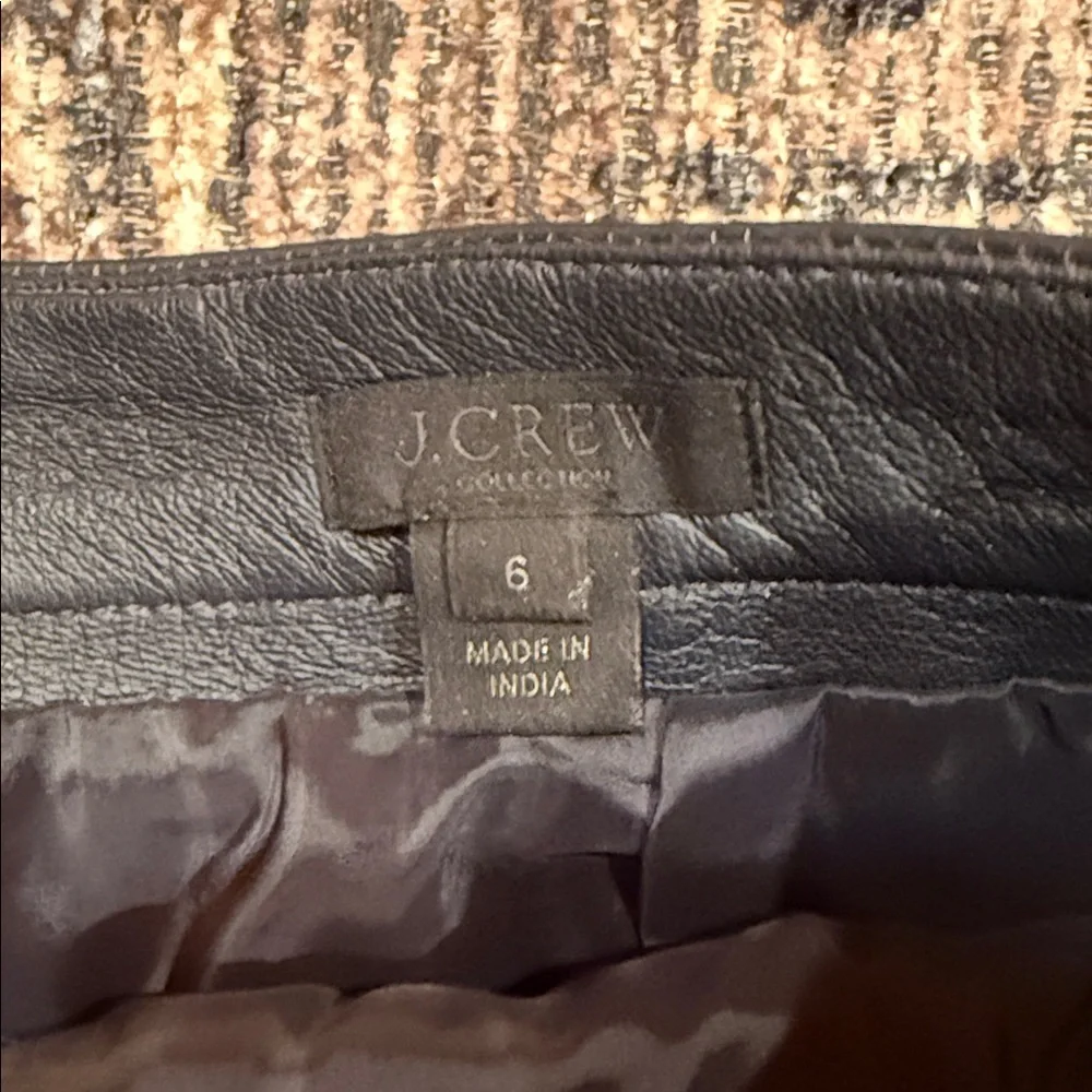 RARE! 💙 J. Crew Leather Collection Navy Mini Skirt, Size 6